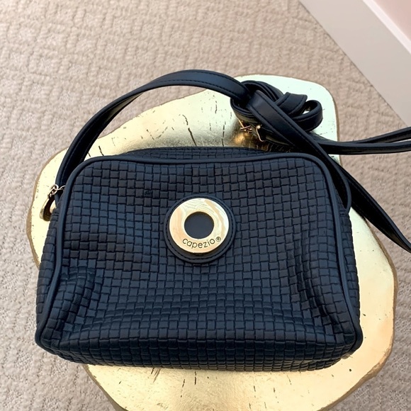 - 80’s 90’s Capezio Crossbody Black Satchel Purse with Shoulder Strap - Picture 1 of 11